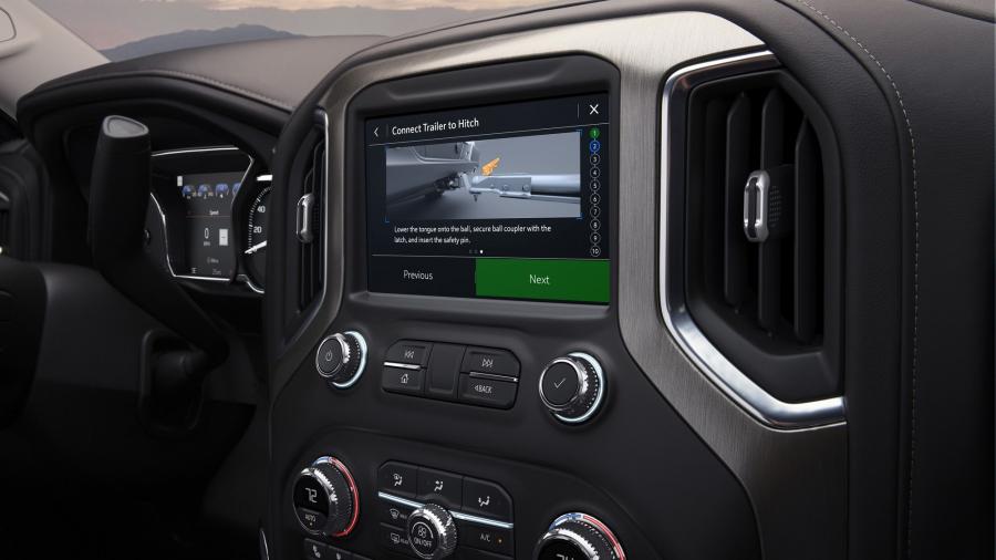Детали интерьера GMC Sierra Denali Crew Cab 2018 года  (фото 20 из 45)